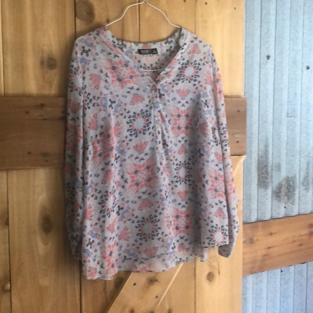 Ana blouse with roll up sleeves